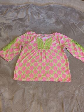 Crown & Ivy Pink Tunic with Lime Green Seahorse Boho Pattern Size Large